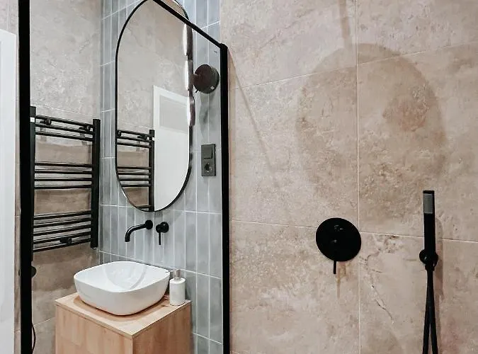 Paulay 11 Center Designer Budapešť